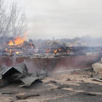 Copertina di 7 – Kiev, l’ultimo avviso delle autorità: impossibile raggiungere l’aeroporto