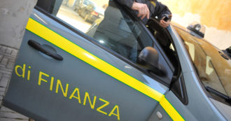 Copertina di Azienda Siciliana Trasporti: un ufficio di collocamento della politica