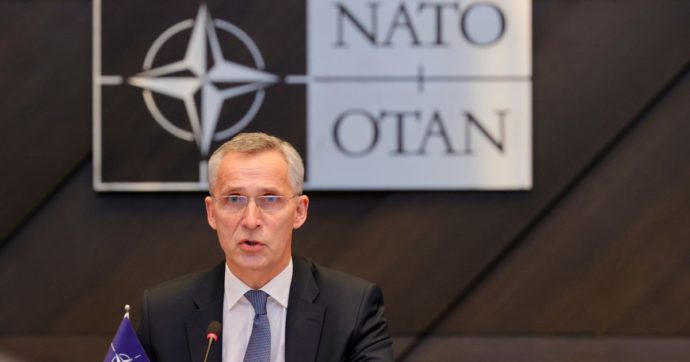 Russia: “Conseguenze militari per Finlandia e Svezia se entrano nella Nato”. Stoltenberg: “I loro obiettivi non sono limitati all’Ucraina”
