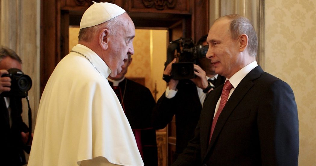 Russia-Ucraina, il sindaco Klitschko: “Il Papa venga a Kiev”. Il Vaticano insiste col basso profilo per non rompere con Putin e contare di più
