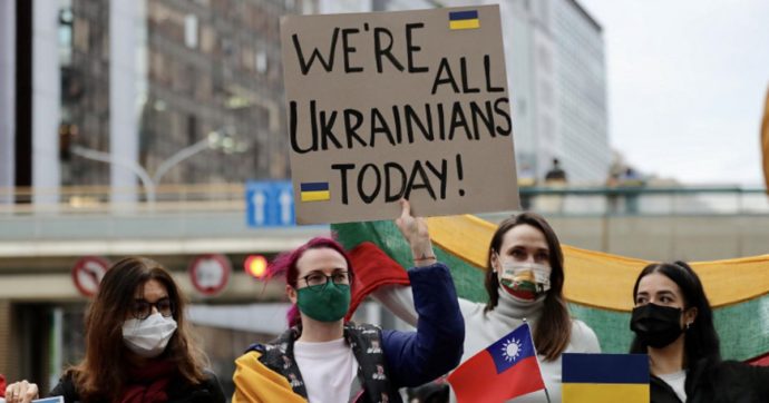 Guerra Russia-Ucraina, la lettera di Jonathan Littell: “Cari amici russi, ora è il momento della vostra Maidan. Siate audaci”