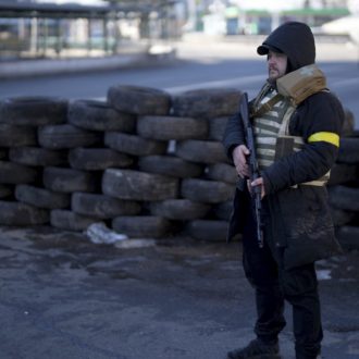 Copertina di 14 – La Russia minaccia, Kiev si prepara alla battaglia decisiva