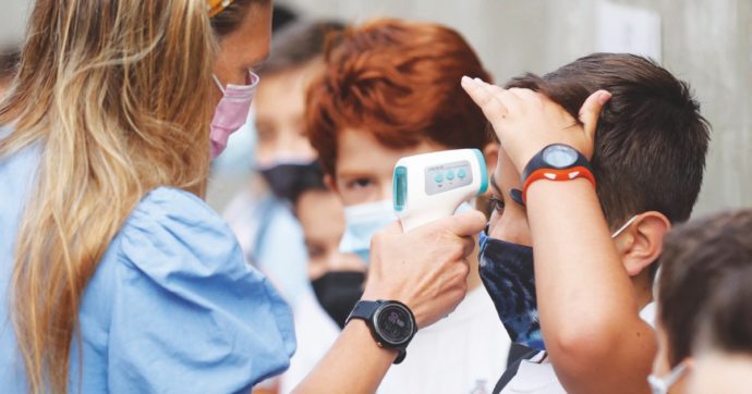 “Scuola, in 70mila rischiano di finire senza contratto”