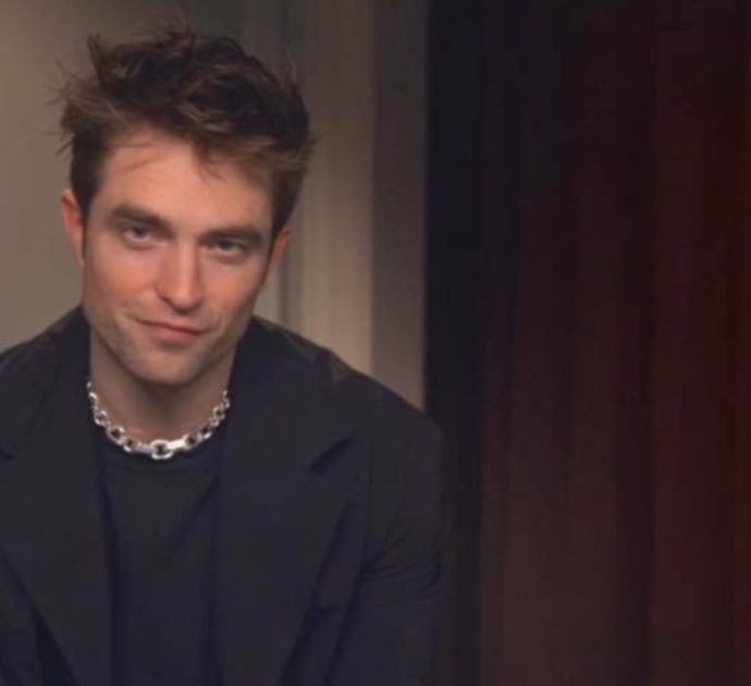 Verissimo, Robert Pattinson rivela: “Quando cammino per strada cerco di nascondermi: ecco perché”