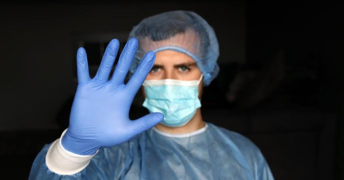 Più mediche, meno dirigenti: la sanità è ancora in mano agli uomini