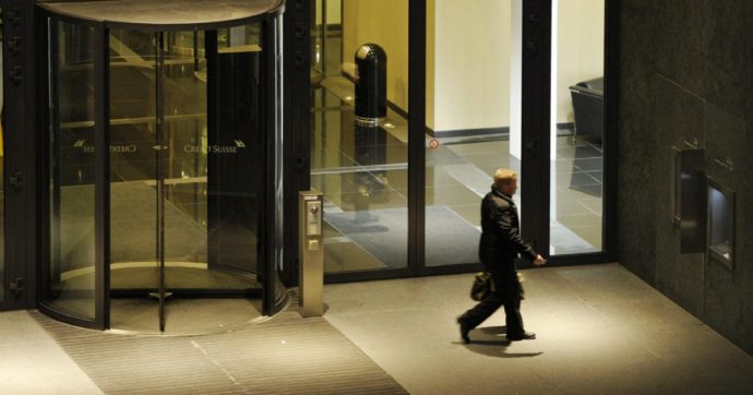 Svizzera. Quei conti segreti di re, dittatori e 007