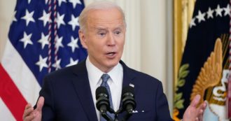 Copertina di Migranti, Biden sospende la norma trumpiana che fermava gli ingressi “causa Covid”. E i dem temono contraccolpi alle elezioni di midterm