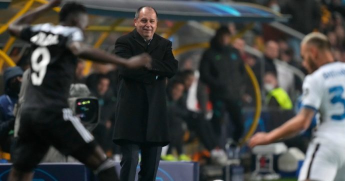 L’allenatore ucraino dello Sheriff Tiraspol (pagato da due ex agenti Kgb) si dimette e si arruola con l’esercito di Kiev