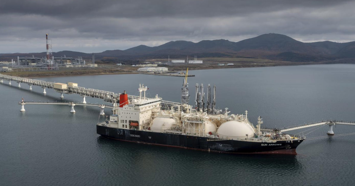 Il piano del governo per fare a meno del gas russo: diversificazione dei fornitori, riduzione dei consumi industriali, 1 grado in meno in casa