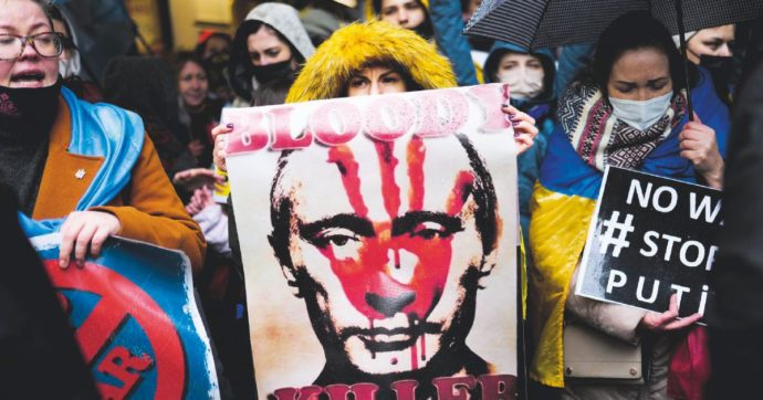 Soldi da Mosca e lodi a Vladimir: la memoria corta dei russofobi