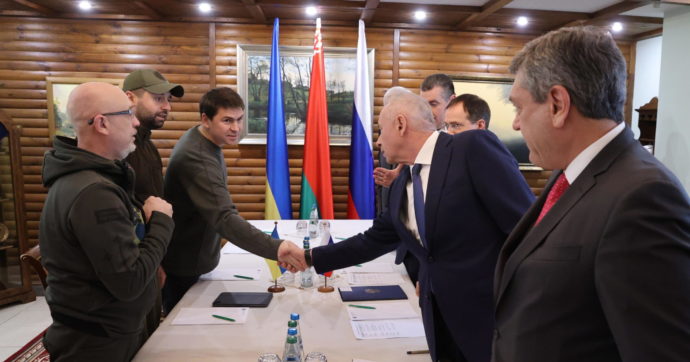 Mosca-Kiev, secondo round senza pace: il Fatto di domani 4 marzo