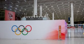 Copertina di Paralimpiadi di Pechino, gli atleti russi e bielorussi non potranno partecipare. Il Comitato olimpico cambia linea in 24 ore