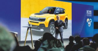 Copertina di Stellantis modula il (prossimo) futuro tutto sull’elettrone