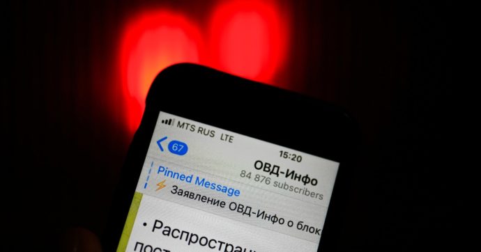 La Russia pronta a disconnettersi da internet globale: “Preparativi per farlo entro 4 giorni”. Ma Mosca smentisce