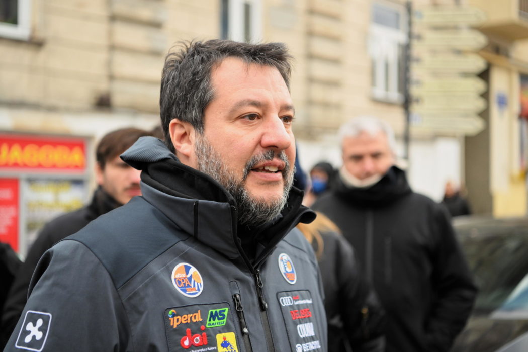 epa09809954 Former Deputy Prime Minister of Italy, and Lega leader Matteo Salvini during a press conference with Mayor of Przemysl Wojciech Bakun in front of the Main Railway Station in Przemysl, Poland 08 March 2022. Mayor Bakun unsuccessfully tried to hand Matteo Salvini a T-shirt with an image of Vladimir Putin, similar to one Salvini was posing with at Kremlin during a visit to Moscow and asked the italian senator to wear it during a visit to refugees reception center close to the border with Ukraine.  EPA/DAREK DELMANOWICZ POLAND OUT