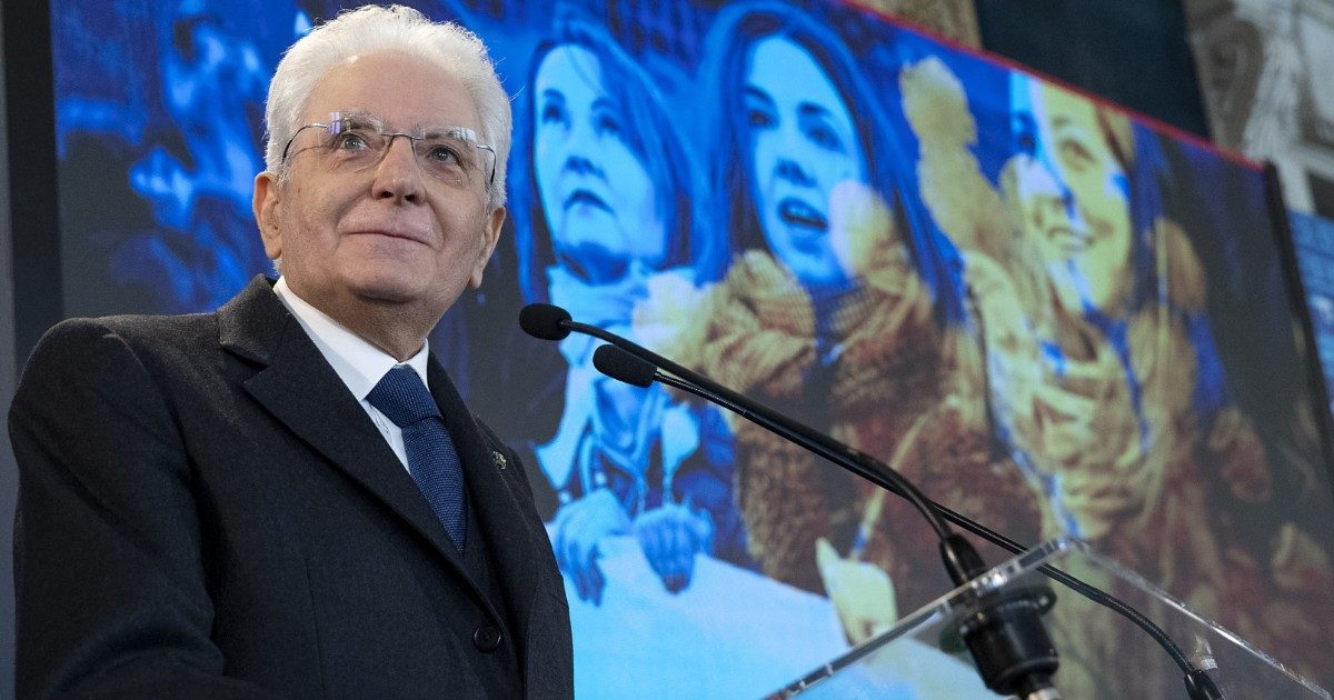 8 marzo, Mattarella: “Opporsi alla guerra comporta un prezzo per l’economia. Non farlo? Peggio”. E dedica il discorso alle donne ucraine