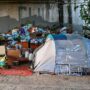 Copertina di Il 27% degli under 16 a rischio povertà o esclusione sociale: i nuovi dati Istat
