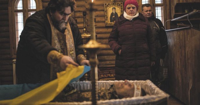 Copertina di Vita e destino in Ucraina: la morte a Kiev