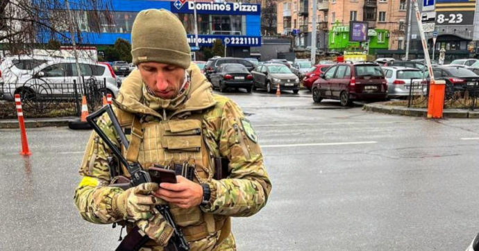 Stakhovsky, l’ex tennista soldato: “L’esercito italiano non durerebbe un giorno contro quello russo. Noi sappiamo che è la nostra guerra, non quella dell’Europa”