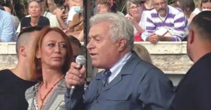 Giudice no vax sospeso: Cassazione conferma