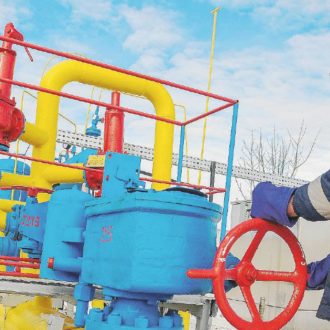 Copertina di Gas, la Ue passa la palla agli Stati: niente eurobond