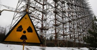 Copertina di Guerra Russia-Ucraina, l’allerta per gli incendi boschivi intorno a Chernobyl. Gli esperti: “Il fumo può trasportare materiale radioattivo”