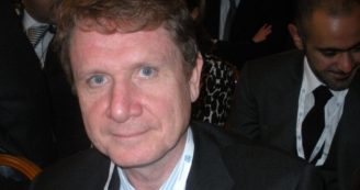 Copertina di Caracciolo va in tivù: l’esperto vero nel deserto conformista