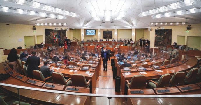 Disse: “Meriti lo stupro”. La Procura: “Archiviare”