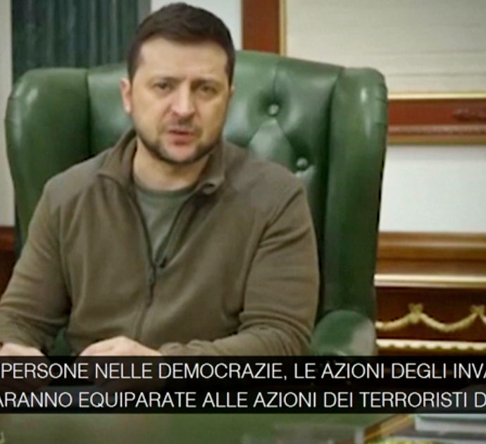 Guerra Russia-Ucraina, Zelensky: “Gli invasori di Mosca come i terroristi di Isis. Rapimento del sindaco? Crimine contro la democrazia”