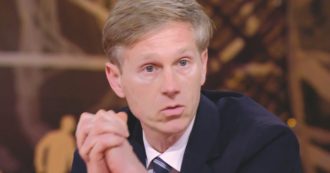 Copertina di Alessandro Orsini: “Se inviamo altre armi aumenteranno i morti: si rischia una nuova Siria”