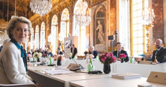 Falò delle vanità della Ue: tanti annunci, pochi fatti