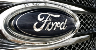 Copertina di Ford, le grandi manovre sull’elettrico. Sette nuovi modelli in Europa entro il 2024