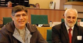 Copertina di Chi turba e minaccia maestri di vita come Maurizio Patriciello, turba e minaccia anche me