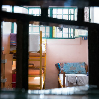 Copertina di Non è un carcere per ricchi