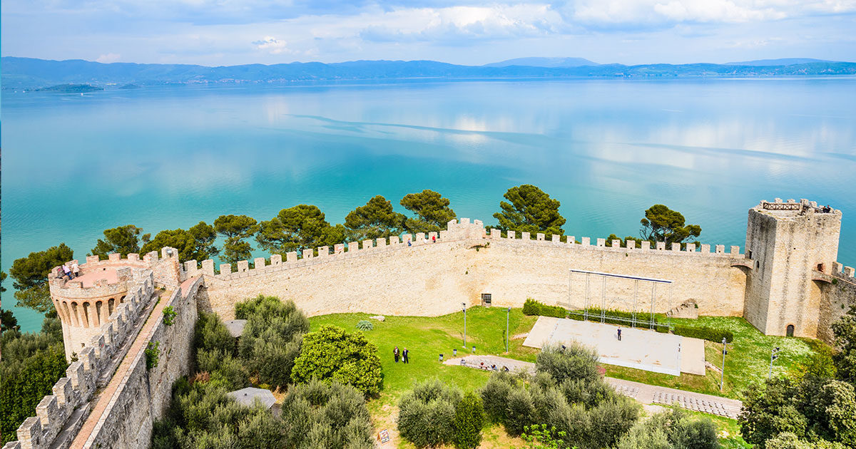 Vacanze di Pasqua e 25 aprile, profumo di primavera