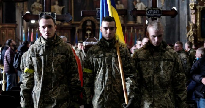 Ucraina, tra i nazionalisti di Ternopil’: “Non vogliamo un’altra Urss”