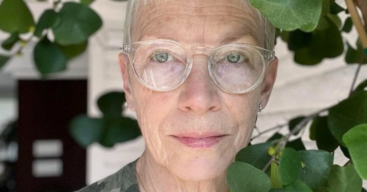 Annie Lennox e la risposta a tale Jason Strummmer (no, non c’entra Joe): “Invecchiata ma ancora arrabbiata”. Ecco cosa è accaduto