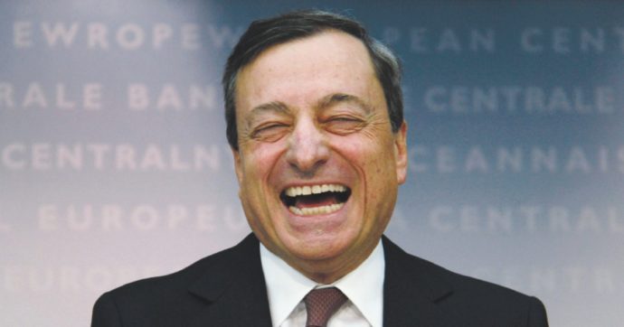 Copertina di “Santo subito”, il libro sulla storia di Draghi: i miracoli di Mario, che non fece nulla e divenne ‘Super’