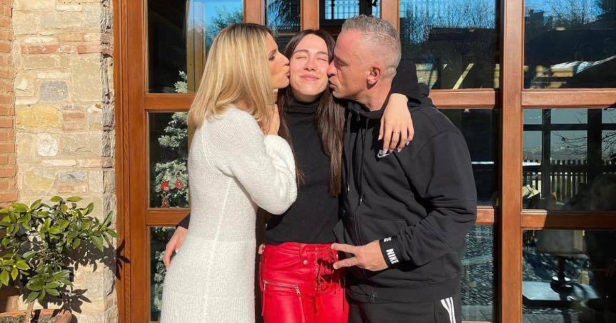 Michelle Hunziker e Eros Ramazzotti, la figlia Aurora: “Spero che non tornino insieme”. Poi parla di Tomaso Trussardi