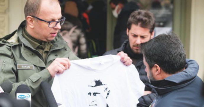 Gaffe e gag: la diplomazia è una farsa