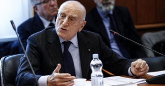 Copertina di “La diplomazia dell’Ue dovrebbe agire: adesso serve una conferenza”