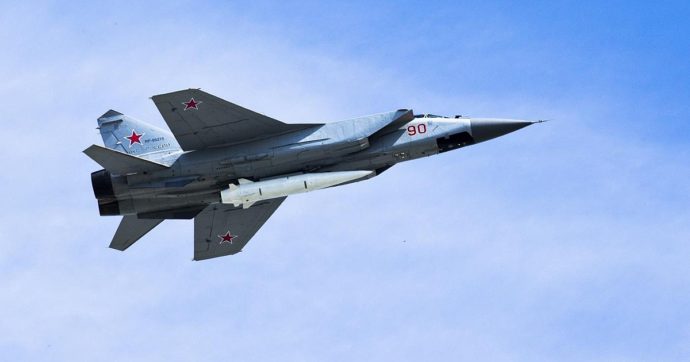 Guerra Russia Ucraina, cos’è il missile ipersonico Kinzhal e perché è impossibile da intercettare