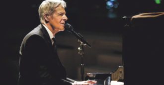 Copertina di Baglioni, “l’incantautore” con “Dodici Note Solo”