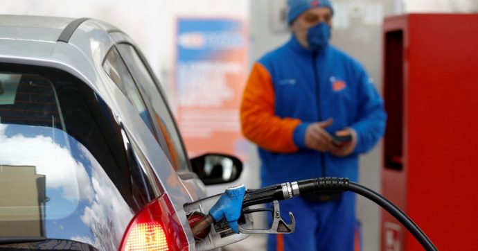 Caro energia, partiti e sindacati: “Servono interventi più robusti”