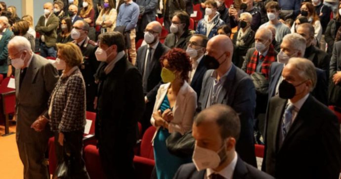 “La Storia la riscriveranno i vinti”