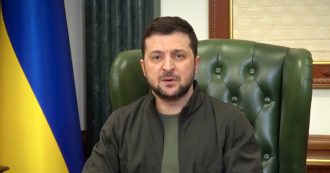 Guerra Russia-Ucraina, Zelensky ordina le reti unificate in tv 24 ore su 24 e limita il potere di 11 partiti: insorge l’opposizione
