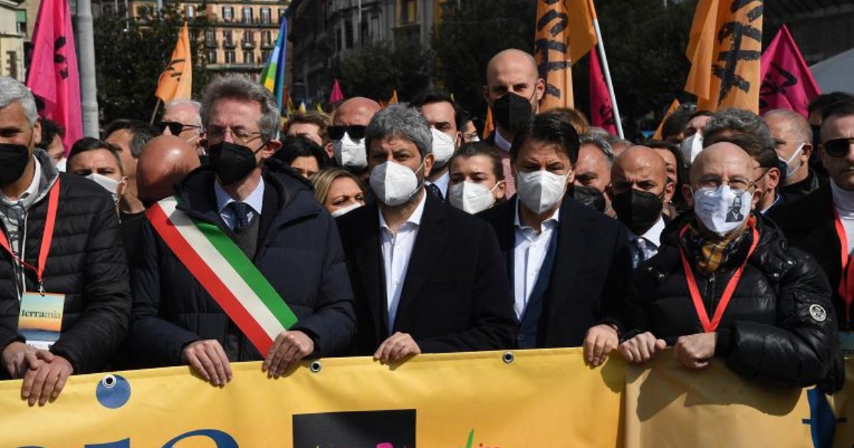 O dia afetado pela máfia, 100 mil jovens em praças em toda a Itália.  GRORTERY: “Governo não vai nos ajudar, Córdobia age desastrosa”