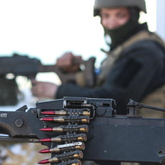 Copertina di L’Italia si riarma con la scusa dell’Ucraina: il Fatto di domani 22 marzo