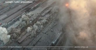 Copertina di Guerra Russia-Ucraina, le immagini di Mariupol dopo i bombardamenti: così gli attacchi hanno raso quartieri e infrastrutture – Video