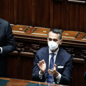 Copertina di Zelensky moderato, Draghi vuole la guerra: il Fatto di domani 23 marzo